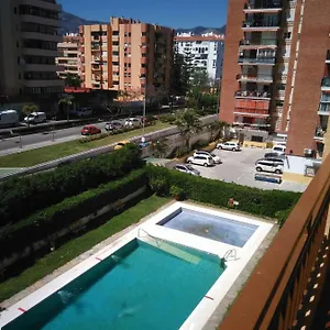 https://fuengirola-puerto-sunbeach.1costadelsol.com